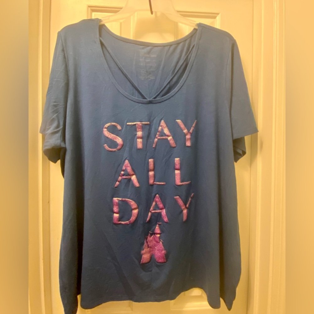 NWOT Her Universe Disney Stay All Day Top